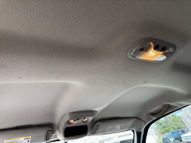 2004 Chevrolet Silverado 3500 LS - Photo 21
