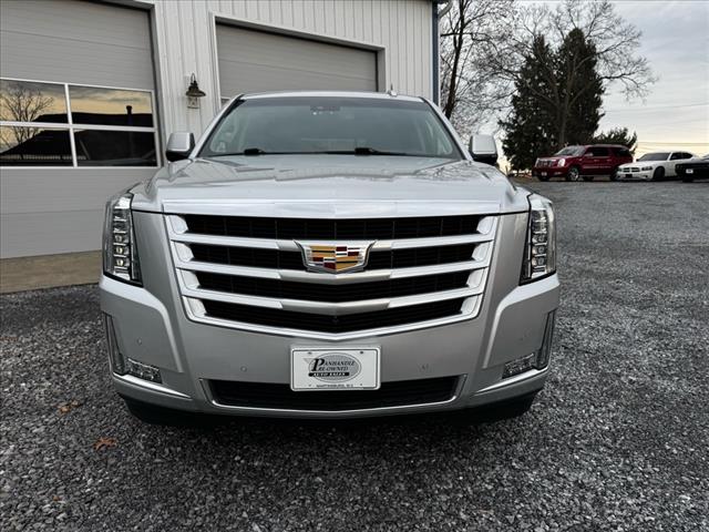 2016 Cadillac Escalade Luxury Collection - Photo 2