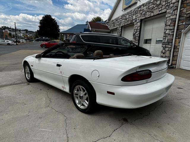 1995 Chevrolet Camaro Z28 - Photo 2