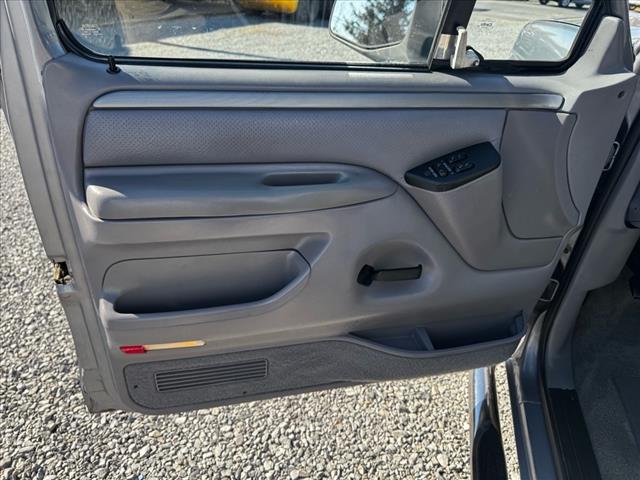 1994 Ford F-150 XLT - Photo 32