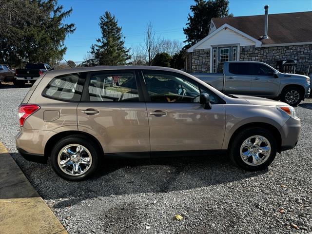2015 Subaru Forester 2.5i - Photo 4