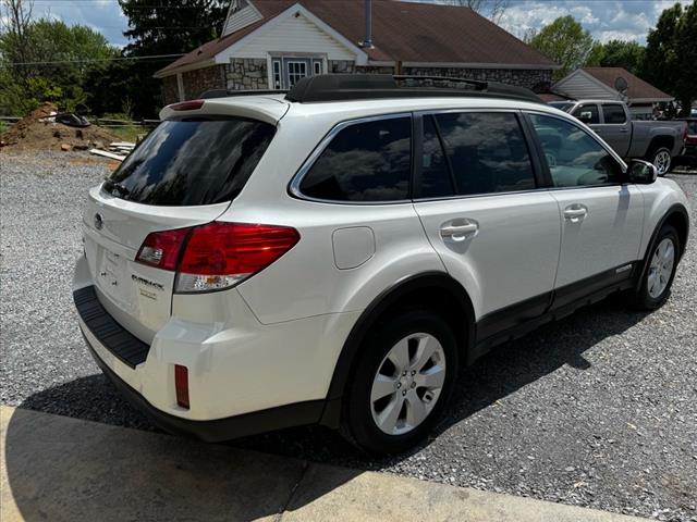 2011 Subaru Outback 2.5i Premium - Photo 5