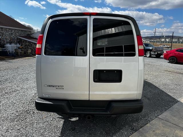 2012 Chevrolet Express LS 3500 - Photo 6