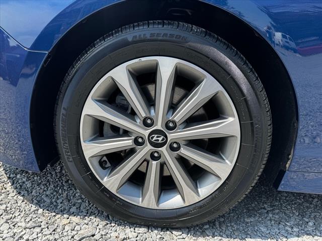 2017 Hyundai SONATA Limited - Photo 8