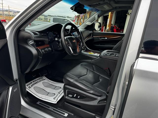 2016 Cadillac Escalade Luxury Collection - Photo 9