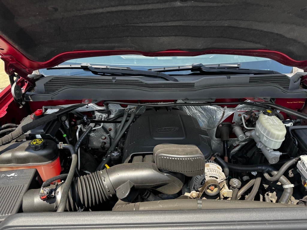 Additional photo of vehicle.