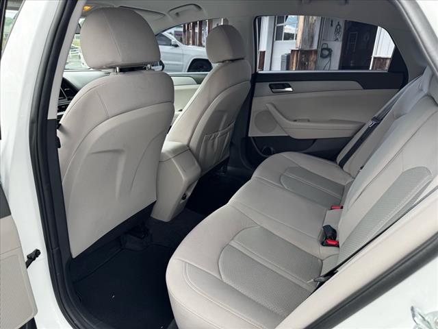 2018 Hyundai SONATA SE