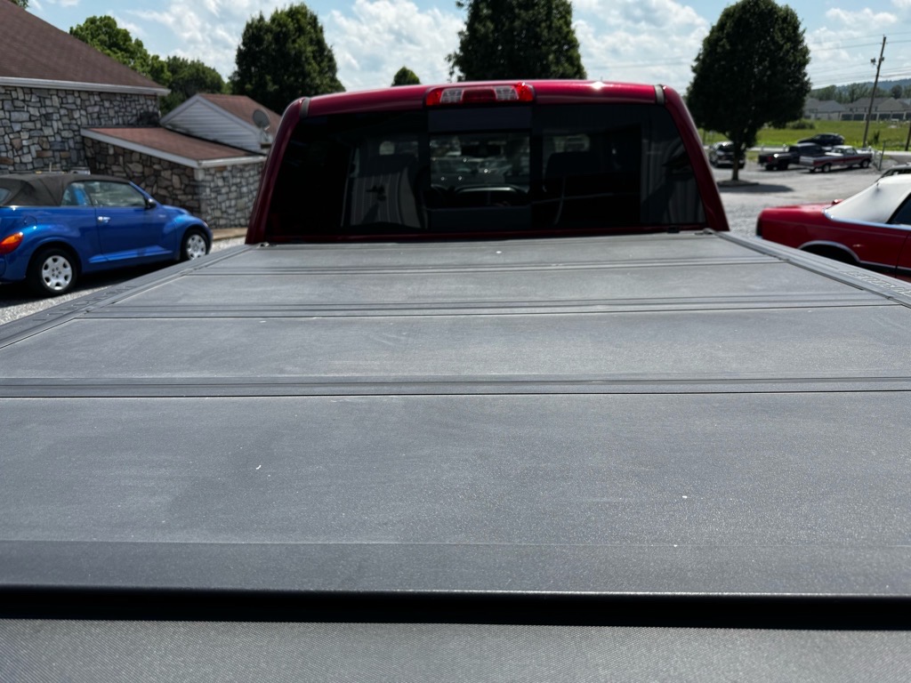 Additional photo of vehicle.