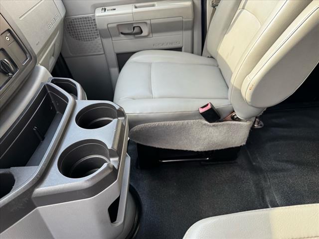 2012 Ford E-Series E-350 SD XL