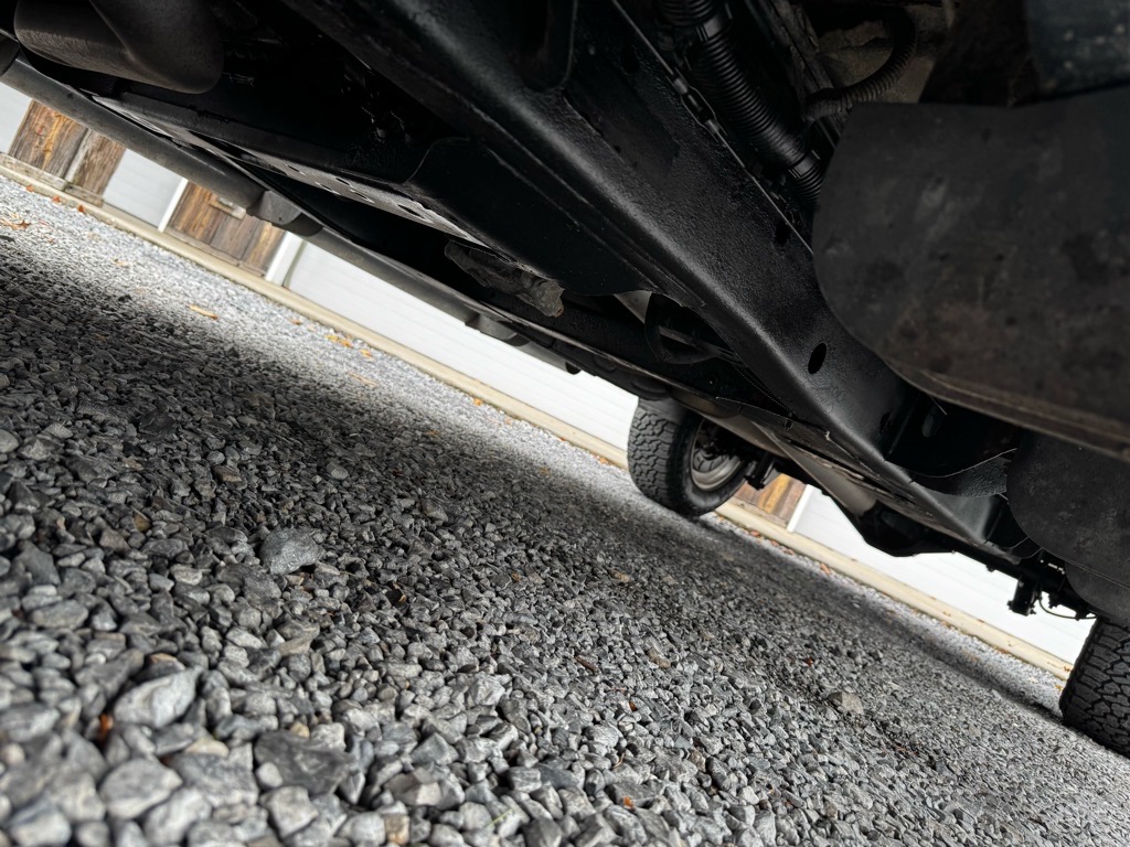 Additional photo of vehicle.