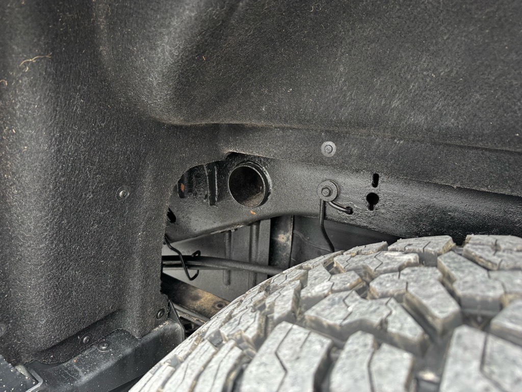 Additional photo of vehicle.