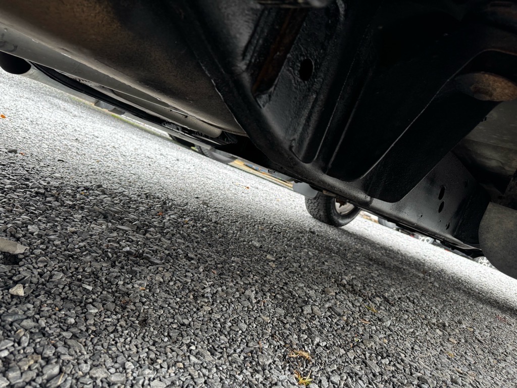 Additional photo of vehicle.