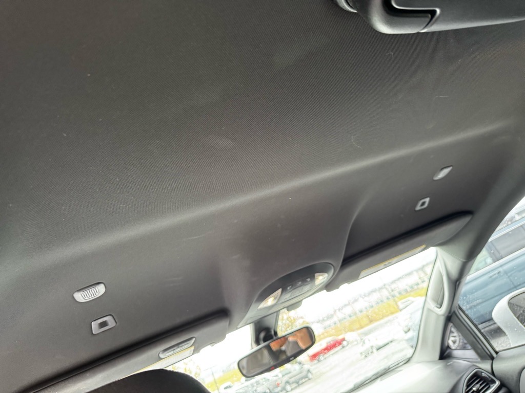 Additional photo of vehicle.