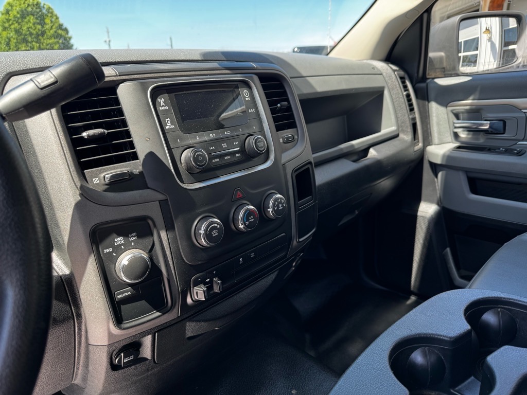 2014 RAM Ram 2500 Pickup Tradesman - Photo 16