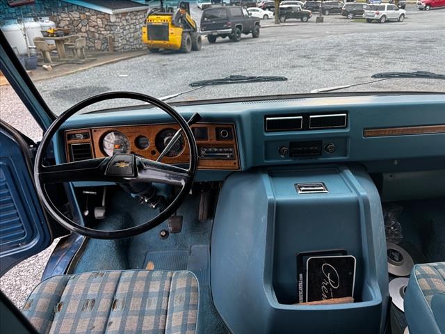1977 Chevrolet caravan sport