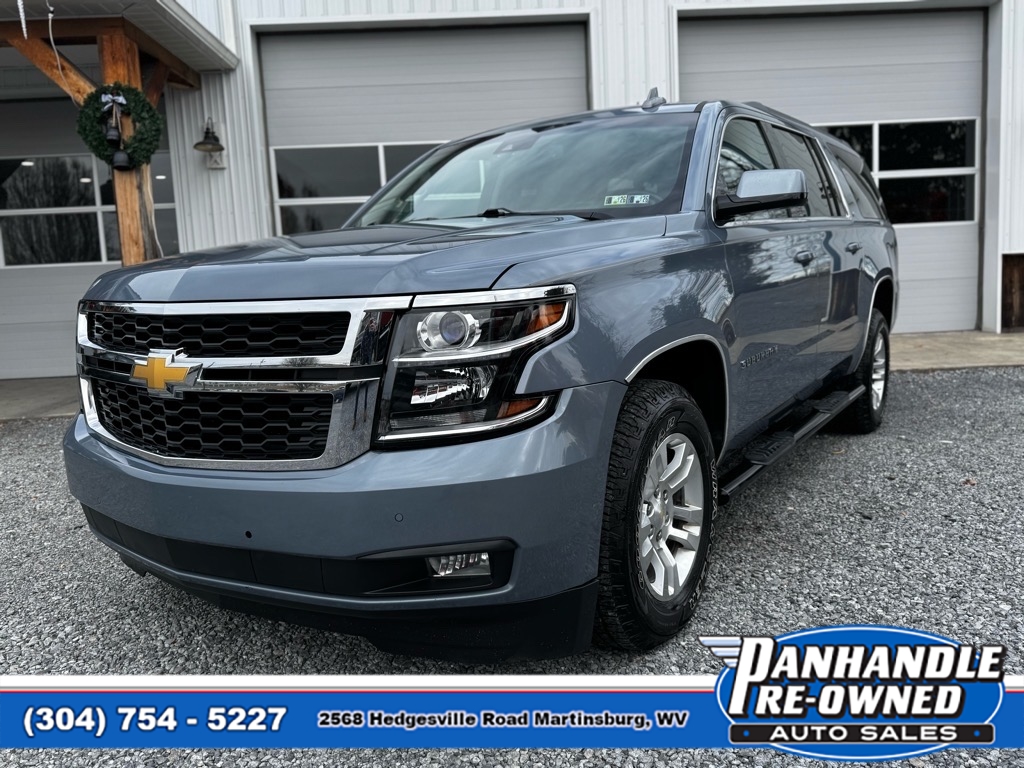 2016 Chevrolet Suburban LT's photo