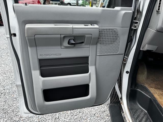 2012 Ford E-Series E-350 SD XLT