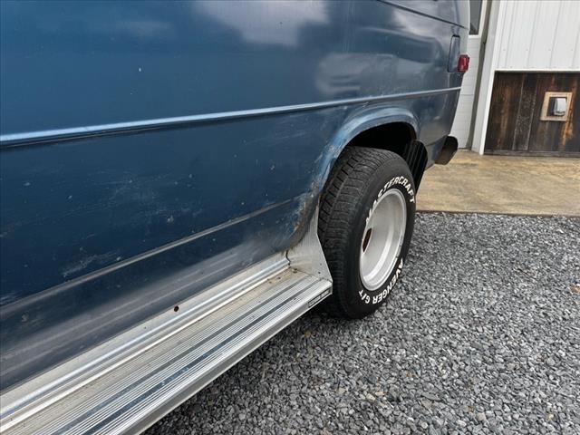 1977 Chevrolet caravan sport