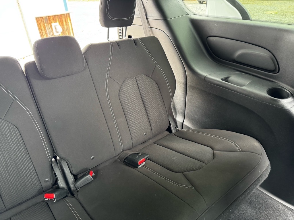 Additional photo of vehicle.