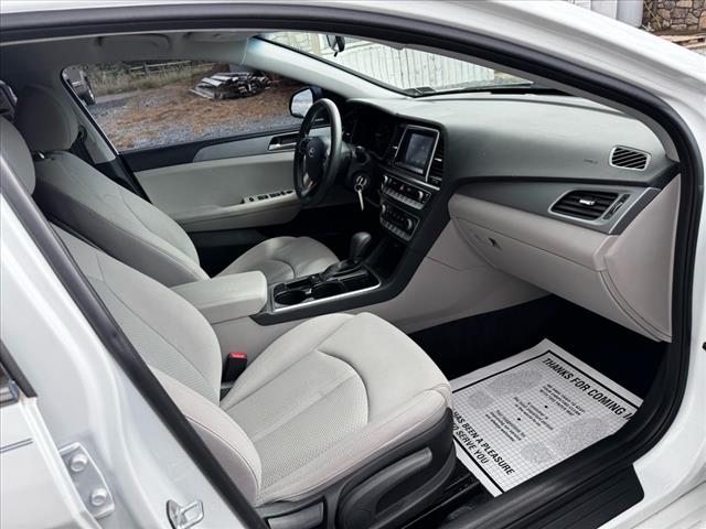 2018 Hyundai SONATA SE