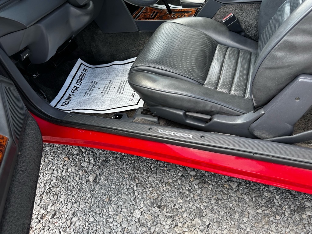 1989 Chrysler Lebaron - Photo 24