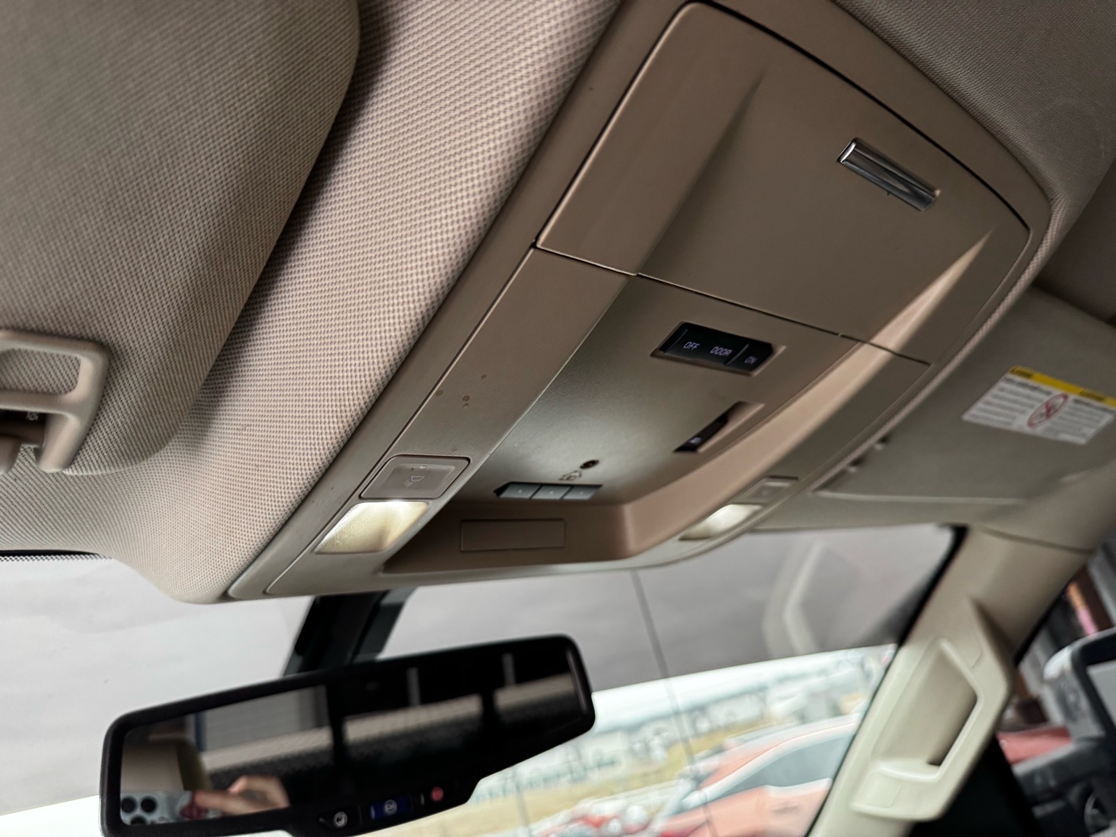 Additional photo of vehicle.