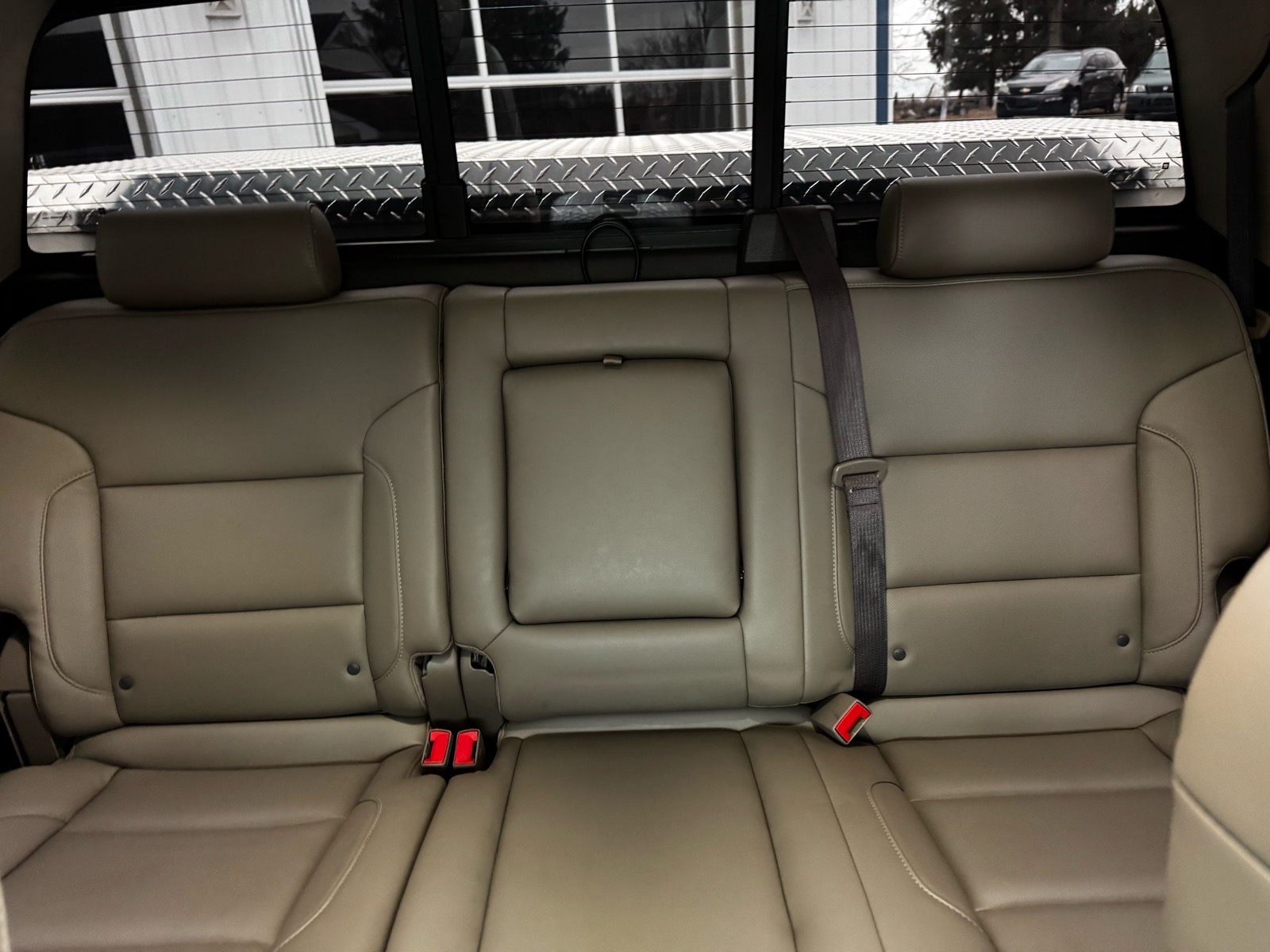 Additional photo of vehicle.