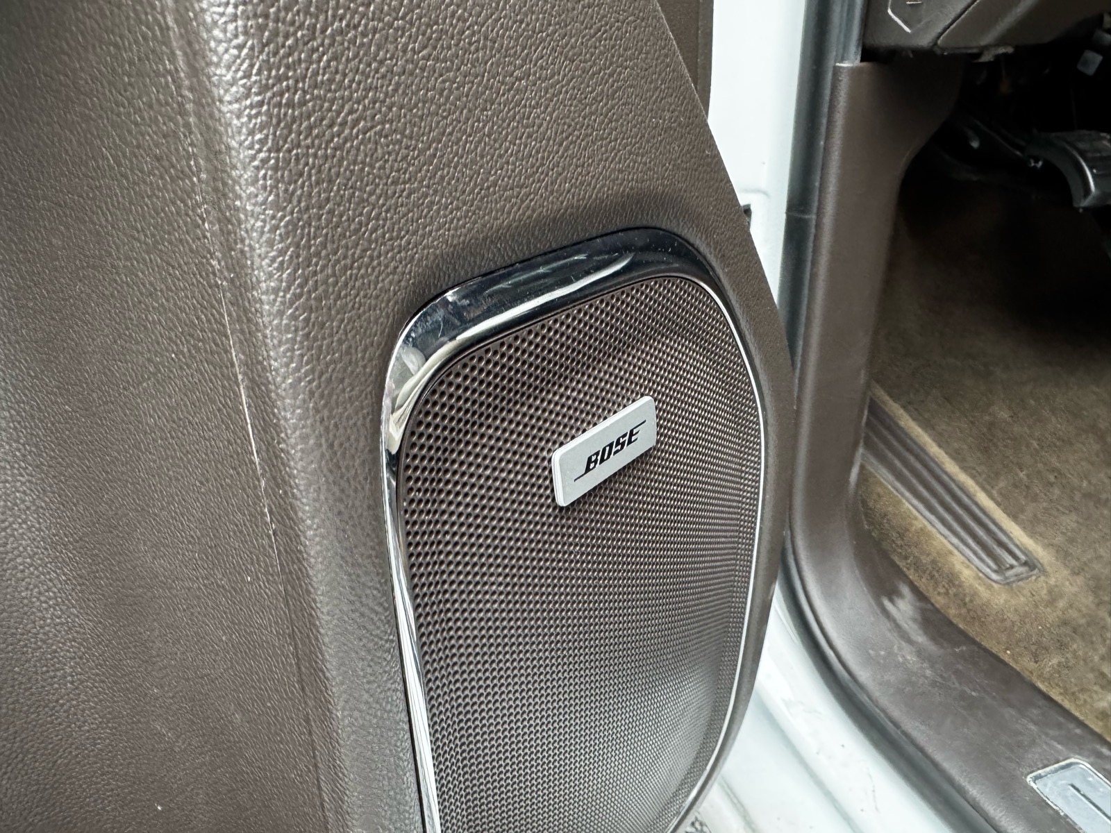 Additional photo of vehicle.