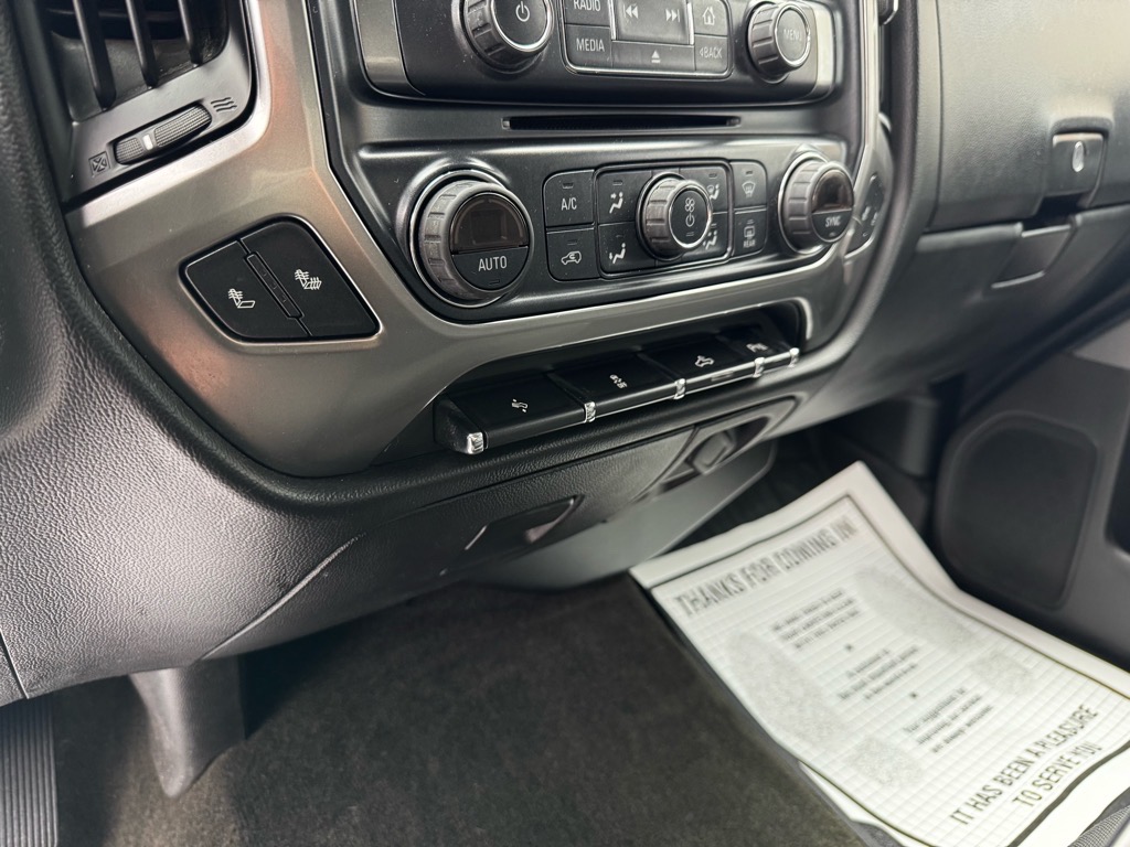 Additional photo of vehicle.