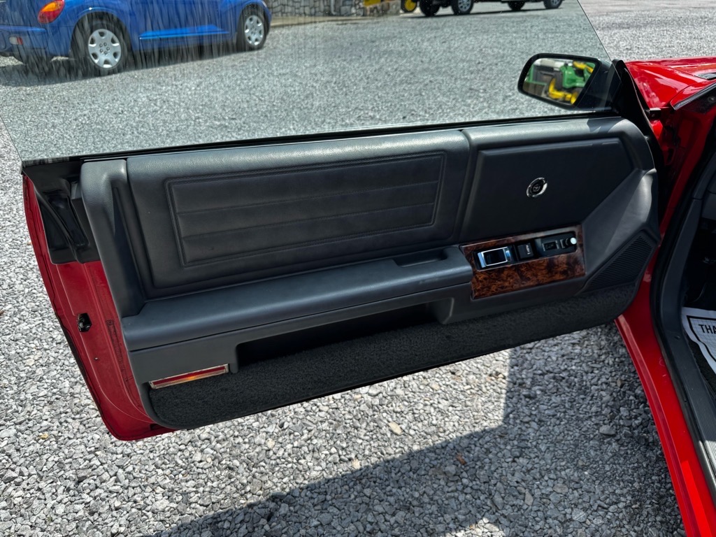 1989 Chrysler Lebaron - Photo 36