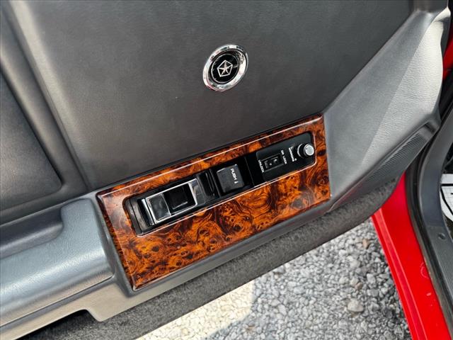 1989 Chrysler Le Baron Premium