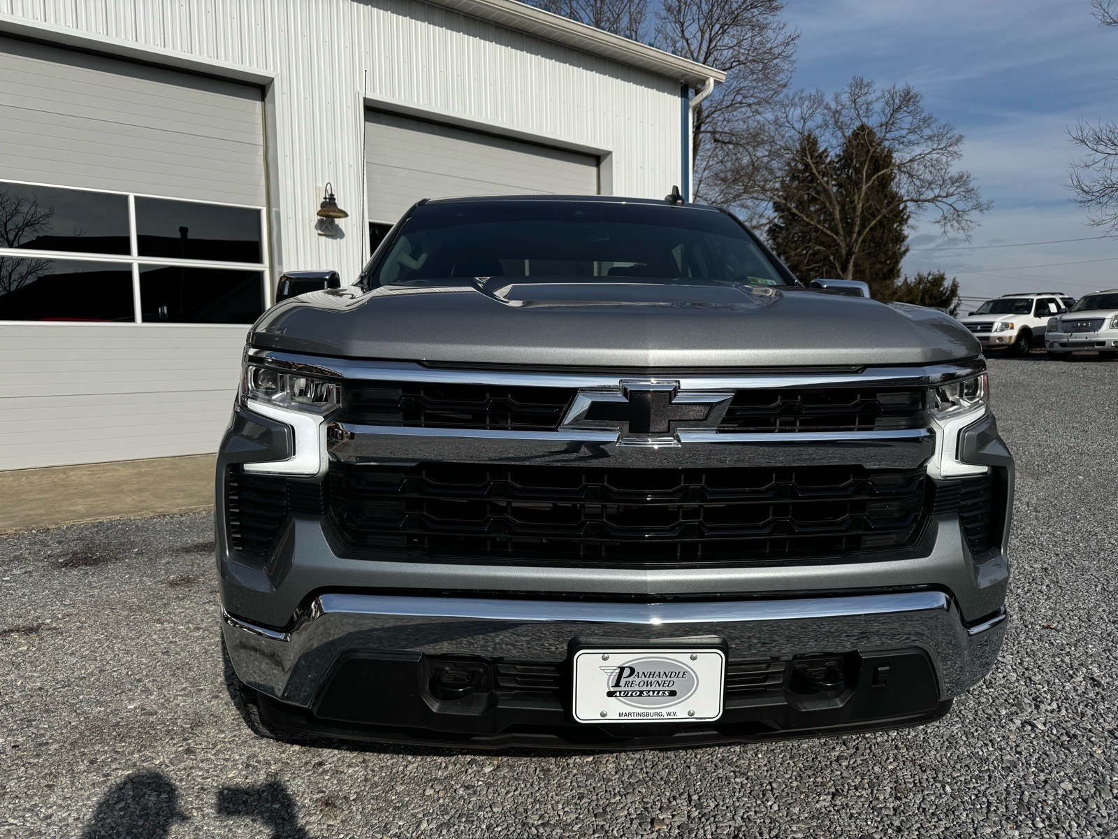 Additional photo of vehicle.