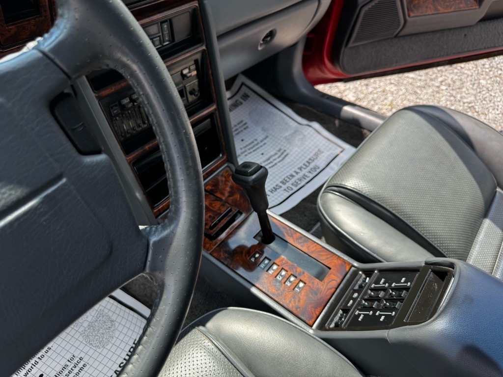 1989 Chrysler Lebaron - Photo 40