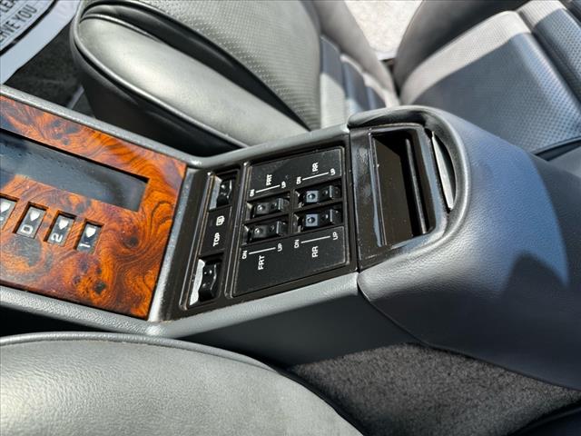 1989 Chrysler Le Baron Premium