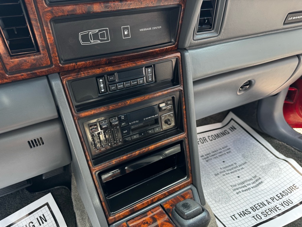 1989 Chrysler Lebaron - Photo 44