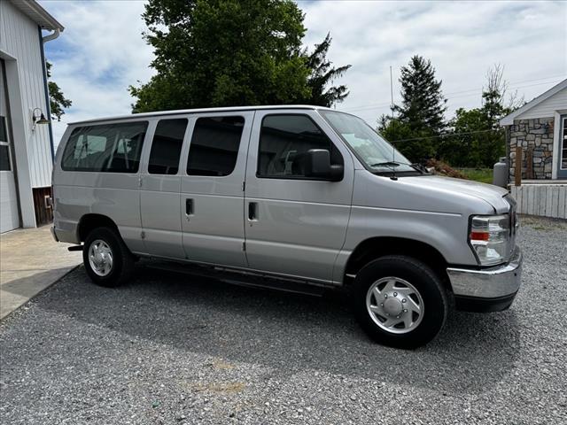 2012 Ford E-Series E-350 SD XLT