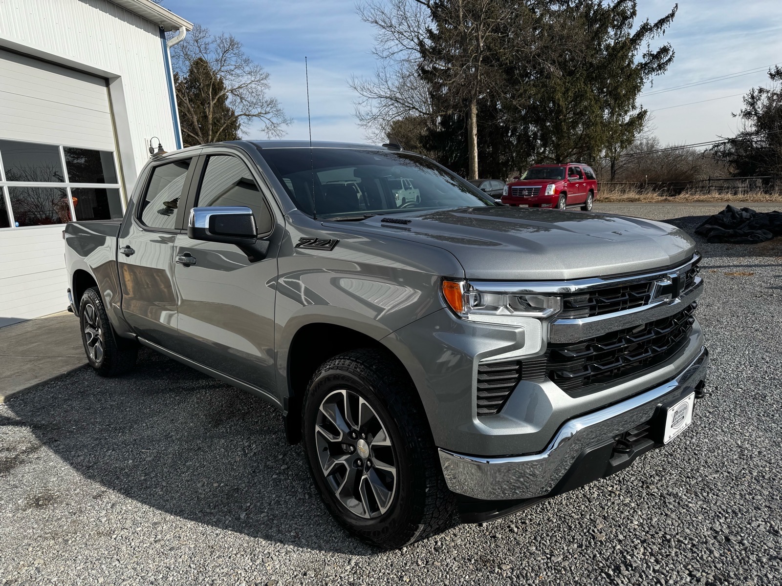 Additional photo of vehicle.