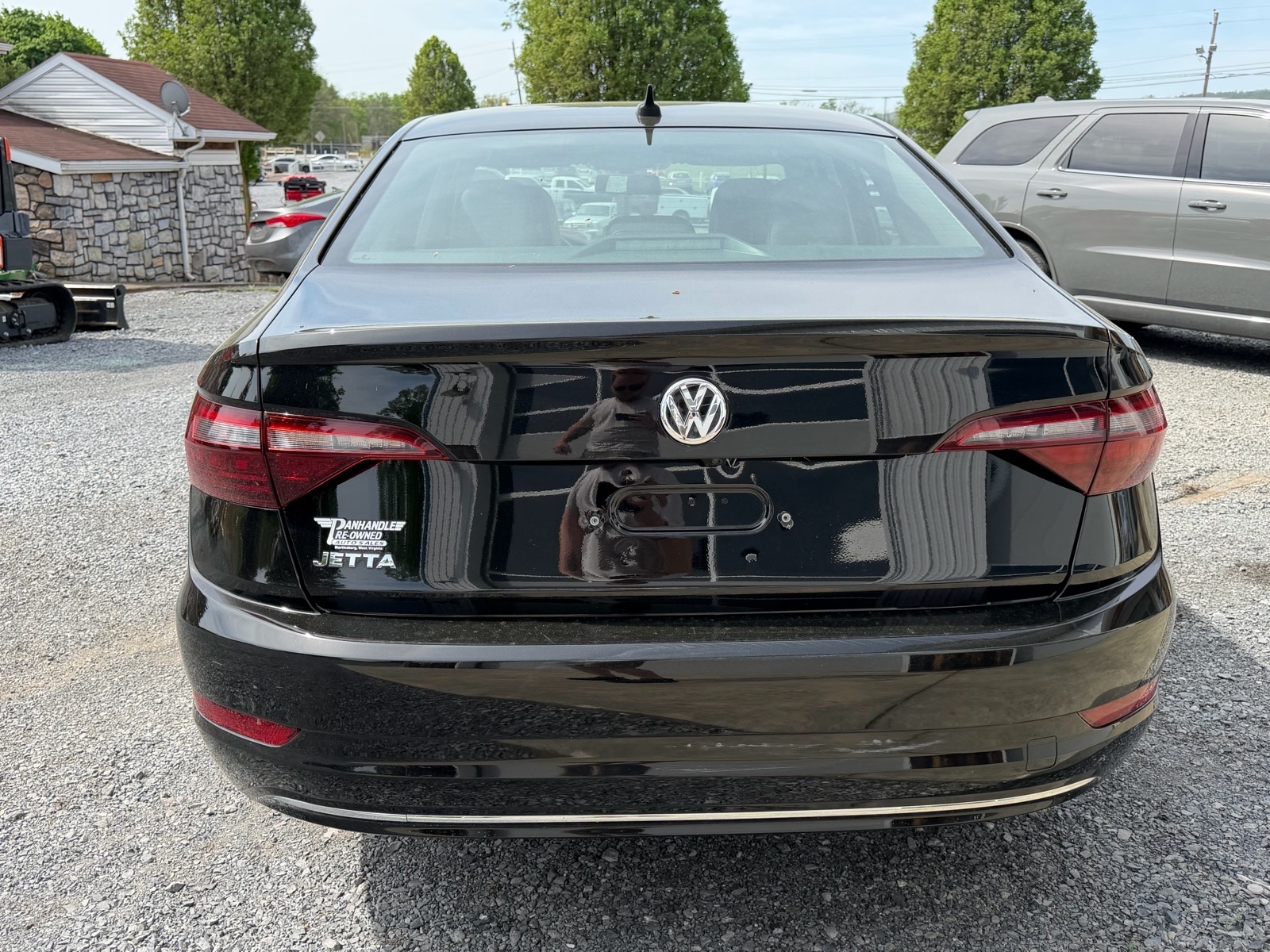 Additional photo of vehicle.