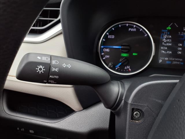 2022 Toyota RAV4 Hybrid XLE