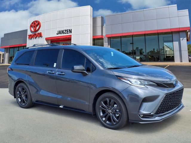 2025 Toyota Sienna XSE 7-Passenger