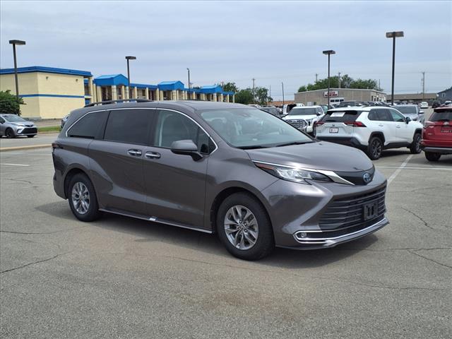 2023 Toyota Sienna XLE 7 Passenger