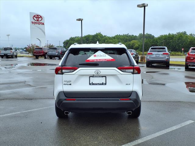 2024 Toyota RAV4 XLE