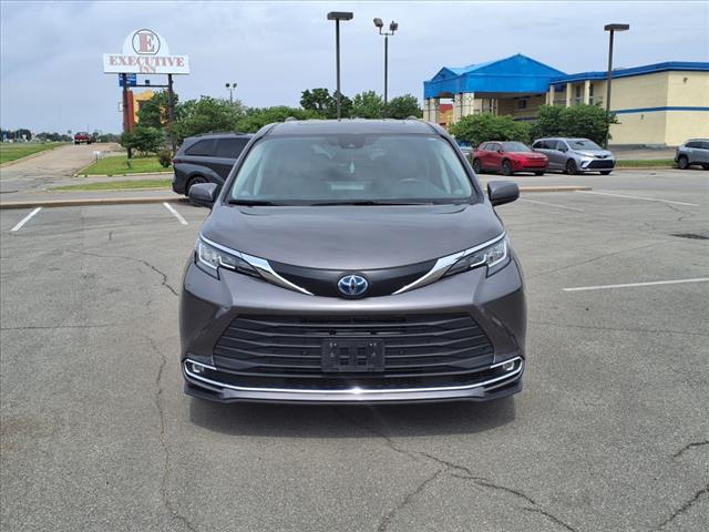 2023 Toyota Sienna XLE 7 Passenger