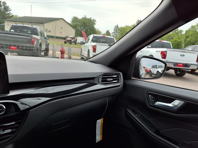 2025 Ford Escape Hybrid ST-Line Select AWD - Photo 11