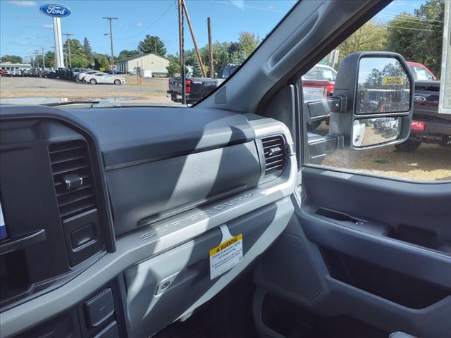 2024 Ford F-350 Super Duty XL/XLT - Photo 11