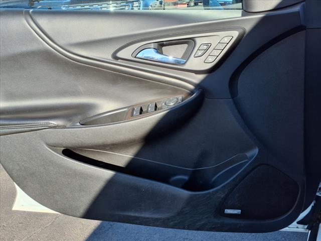 2017 Chevrolet Malibu Premier - Photo 11