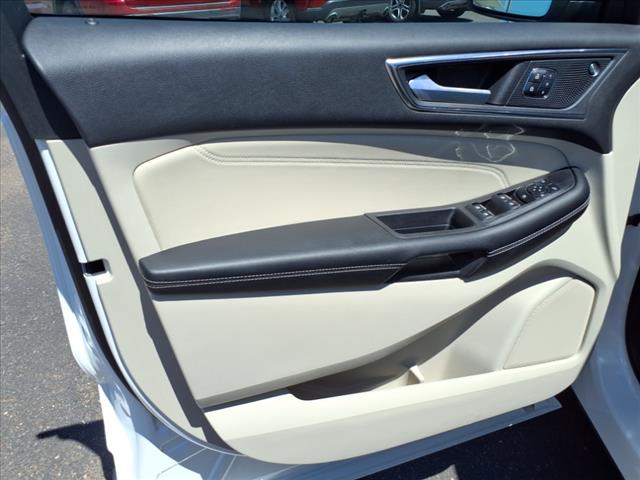 2023 Ford Edge Titanium AWD - Photo 11