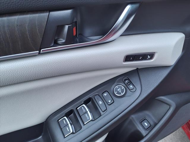 2022 Honda Accord Hybrid Touring - Photo 12