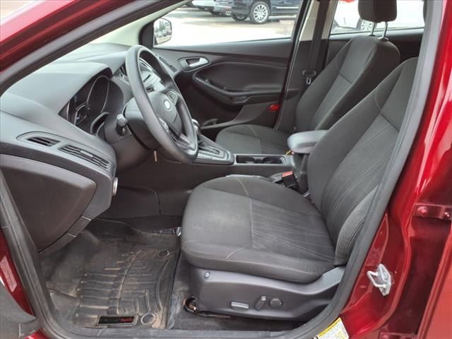 2016 Ford Focus SE - Photo 13