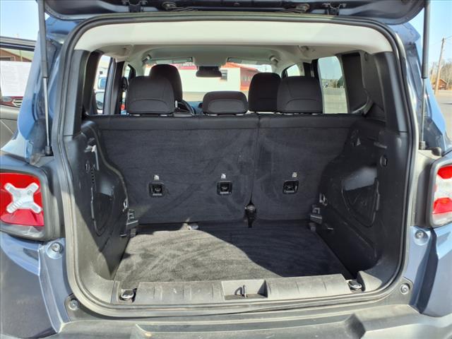 2023 Jeep Renegade LATITUDE - Photo 15